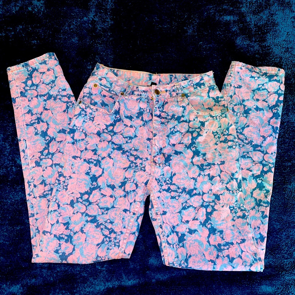 VINTAGE 90s tapered leg floral jeans